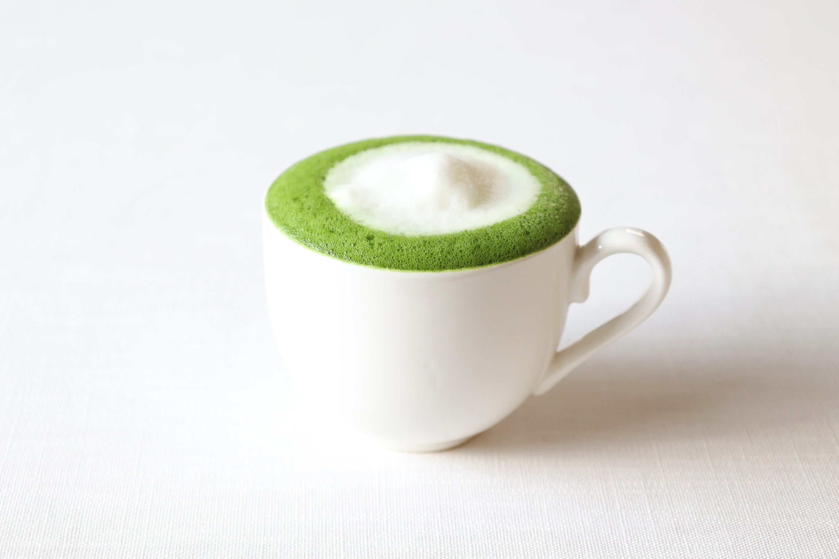 抹茶ラテレシピ｜ISSOセレモニアルグレード抹茶で味わう、格別な一杯
